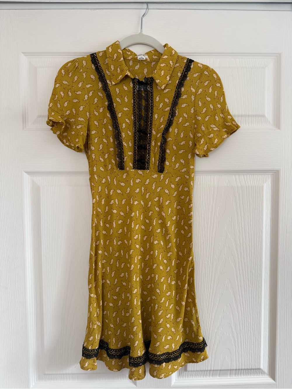 Kimchi Blue Lily Rose Viscose Mini Dress Size S